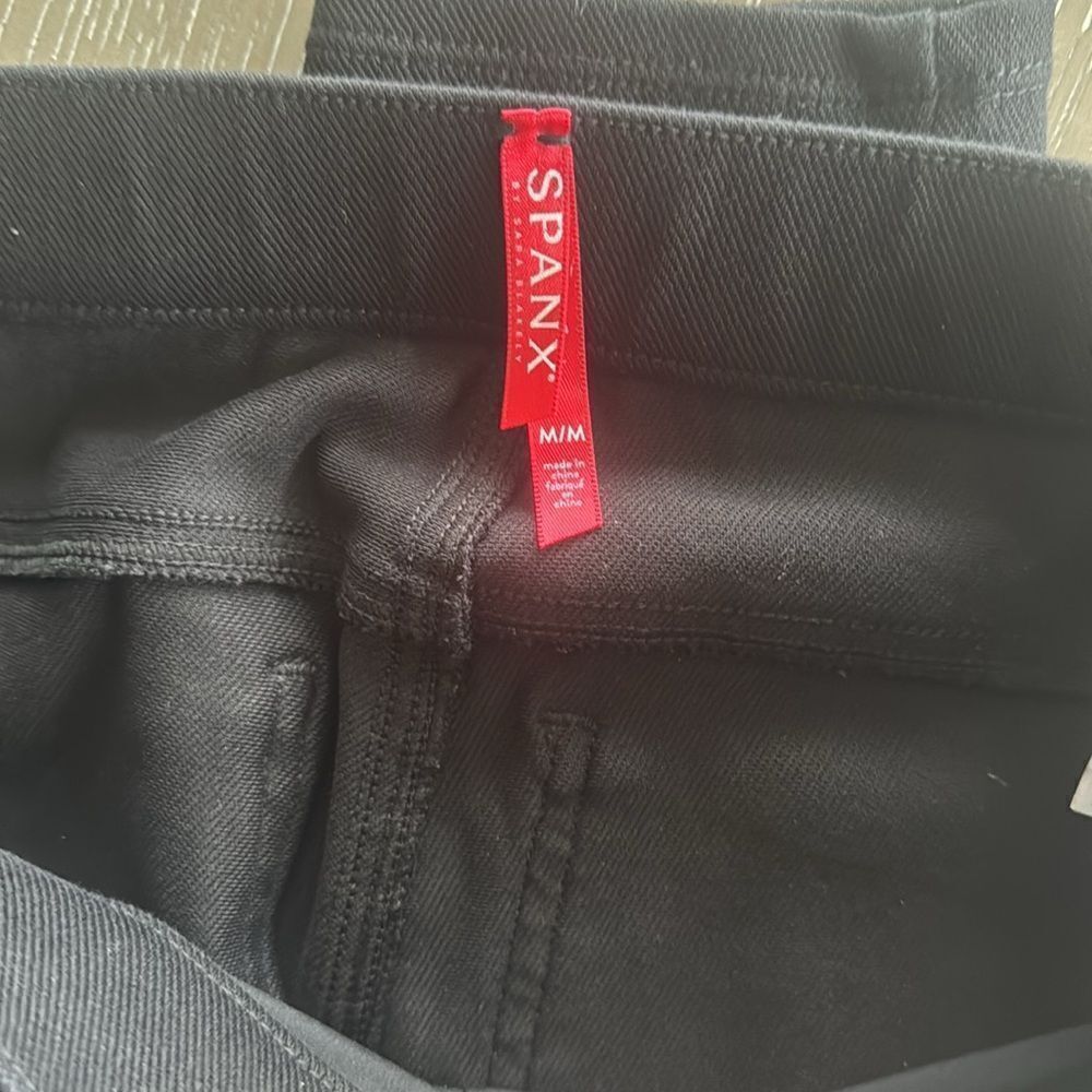 SPANX Jean-ish Pull On Ankle Leggings Black Denim Comfortable Women's Size M EUC - Picture 11 of 14
